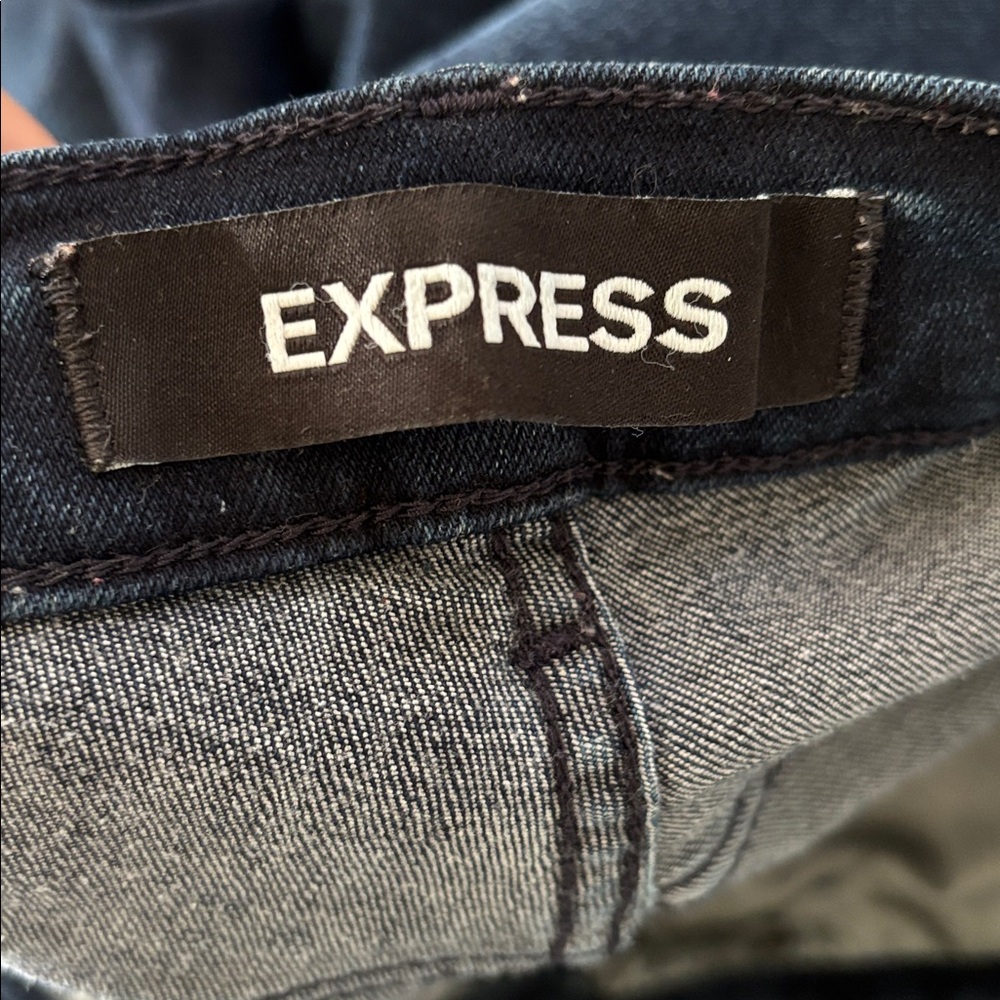 Express Perfect Curves High Rise Jean Legging - Picture 10 of 12